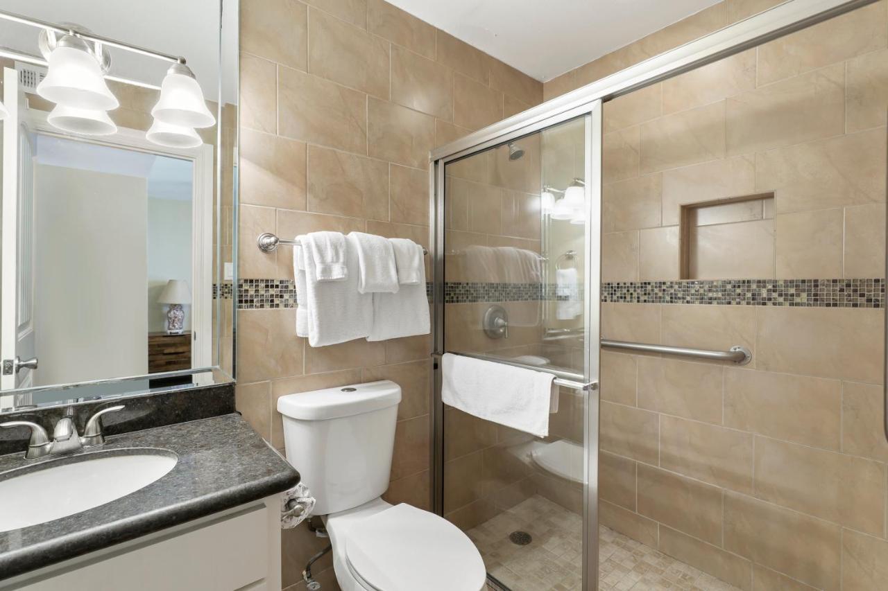 Ground Floor Beachfront Beauty! Steps To The Beach And Pool South Padre Island Exteriör bild
